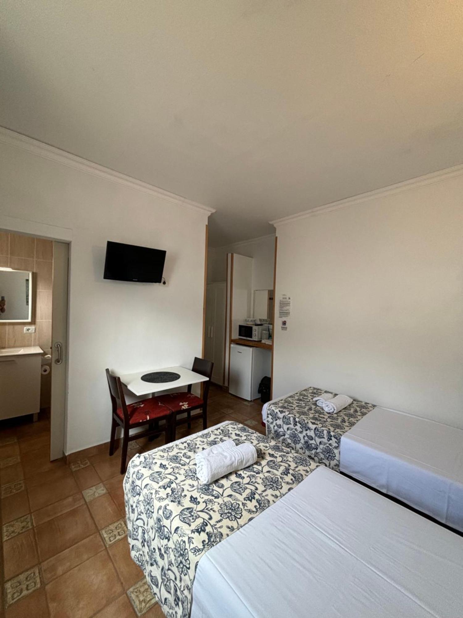 Apartamentos Y Habitaciones Villa Marina La Caleta  Buitenkant foto