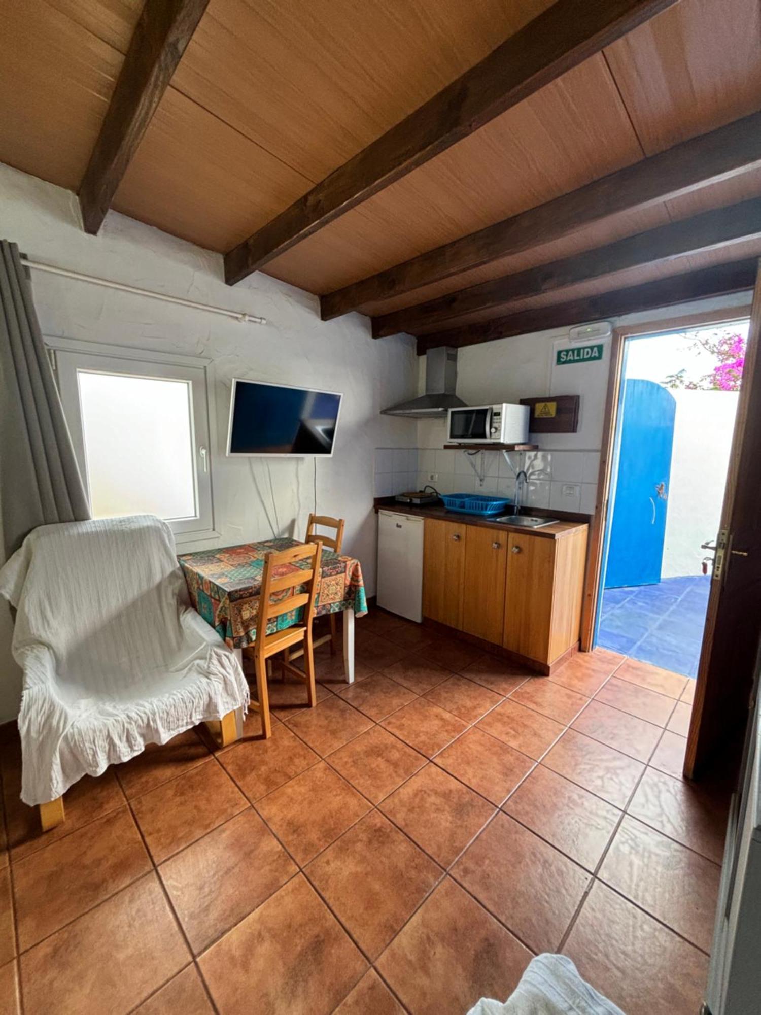 Apartamentos Y Habitaciones Villa Marina La Caleta  Buitenkant foto