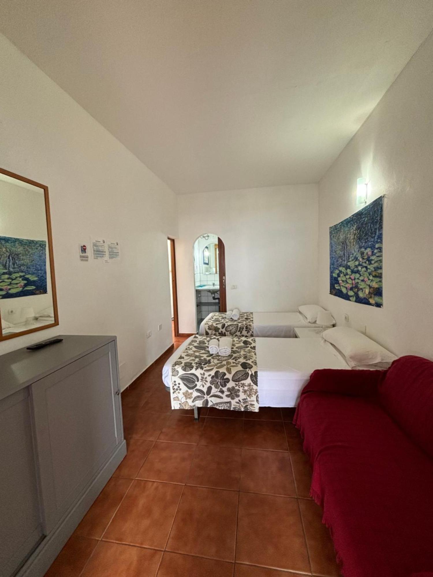 Apartamentos Y Habitaciones Villa Marina La Caleta  Buitenkant foto
