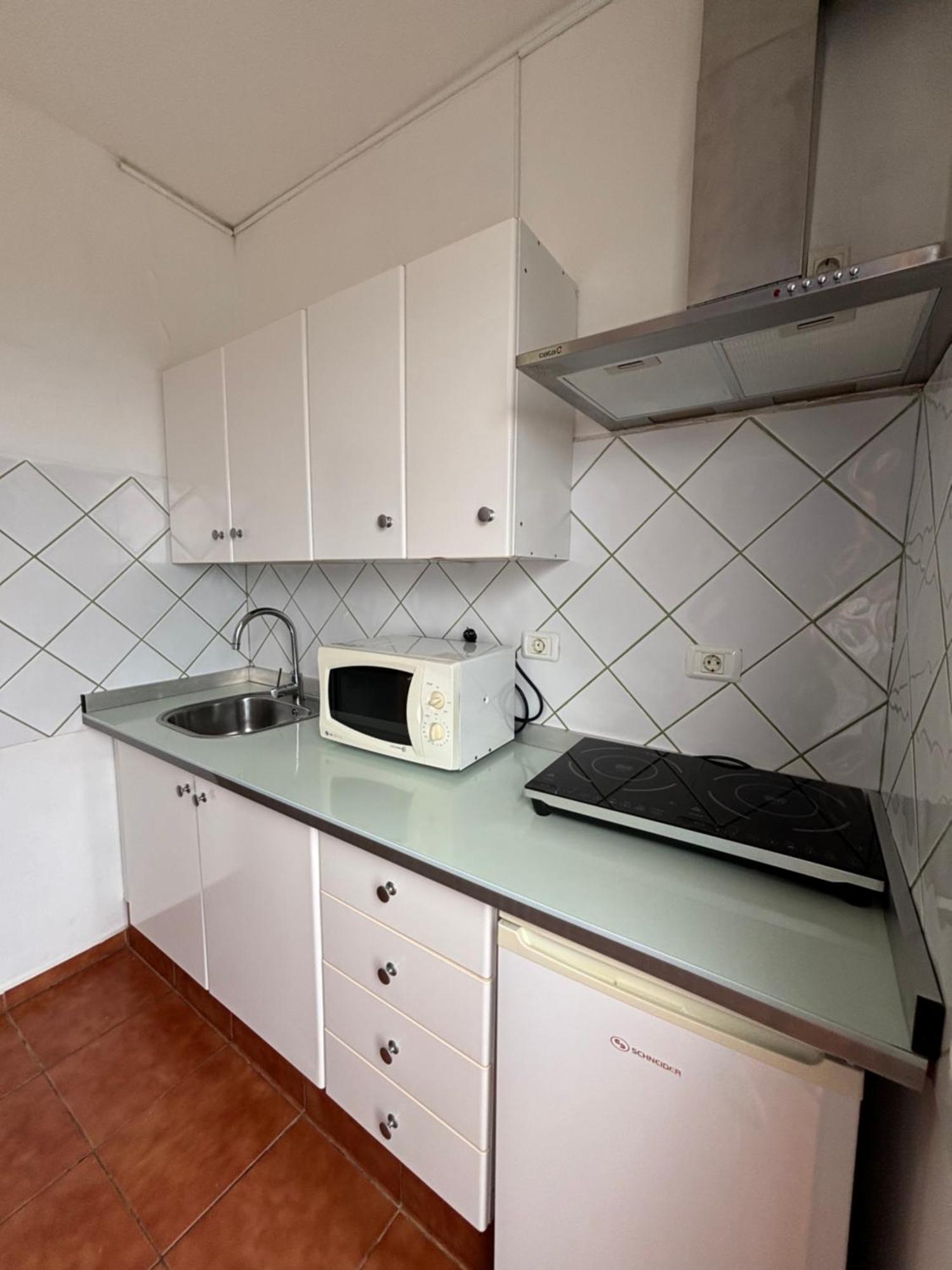 Apartamentos Y Habitaciones Villa Marina La Caleta  Buitenkant foto