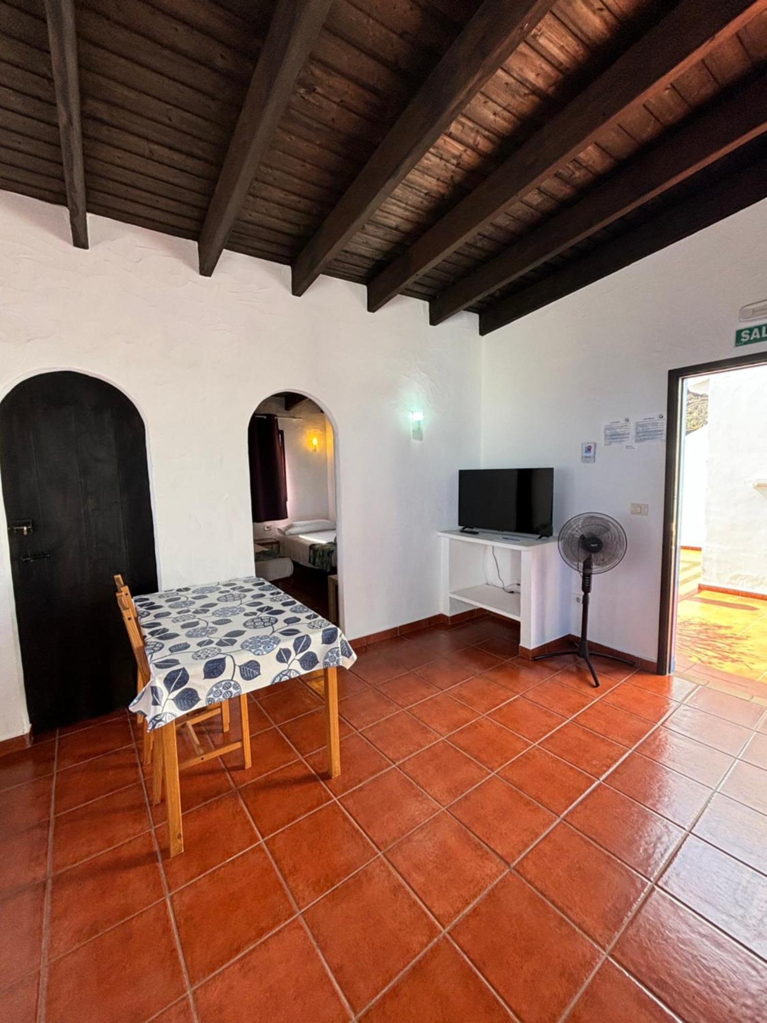 Apartamentos Y Habitaciones Villa Marina La Caleta  Buitenkant foto